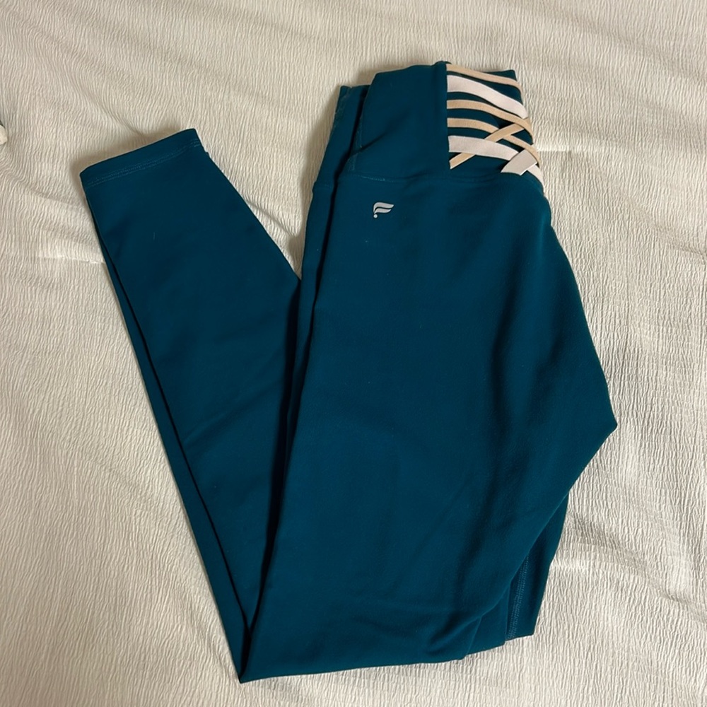Fabletics Women’s Size XS Boost Powerhold Leggings 7/8 Teal CrissCross in Back